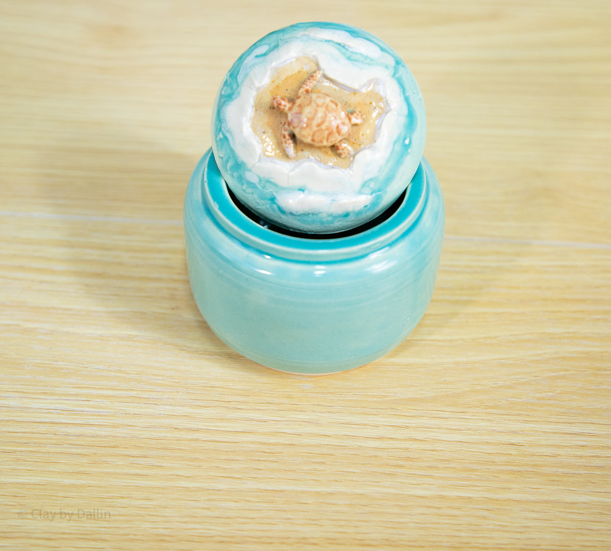 Sea Turtle Jar